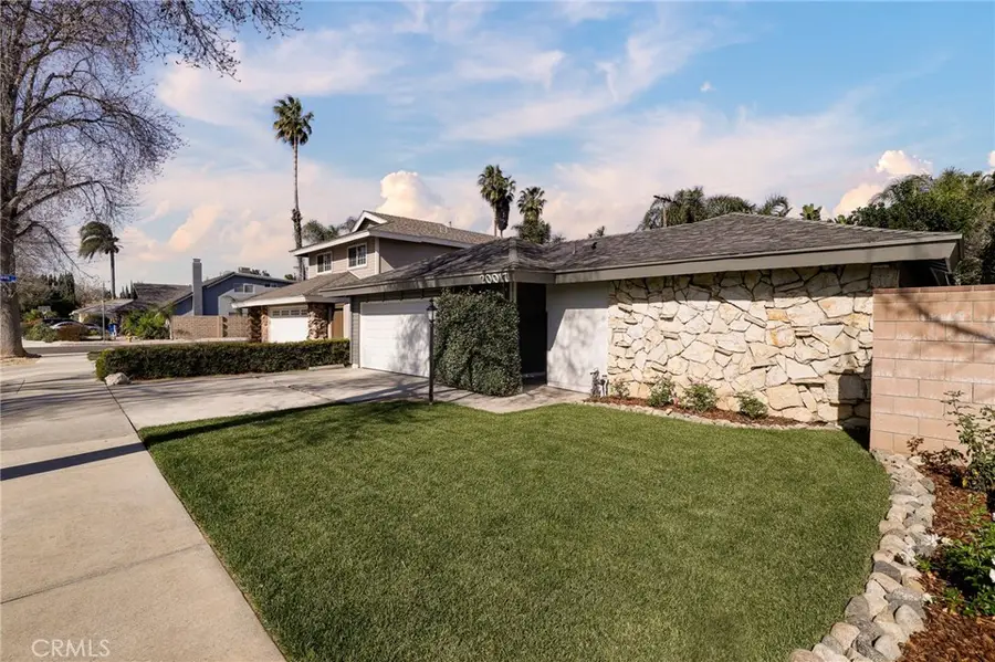 20017 Hemmingway Street, Winnetka, CA 91306 - Image #2