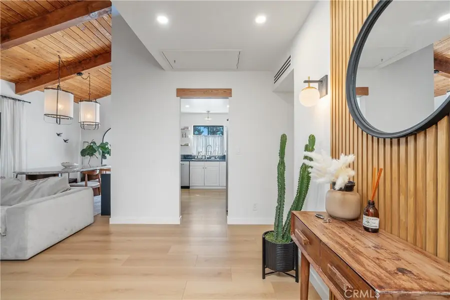 20134 Leadwell St. #218, Winnetka, CA 91306 - Image #2