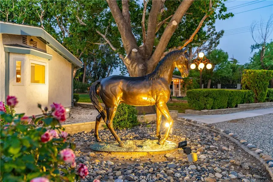 2755 W Avenue N, Palmdale, CA 93551 - Image #2