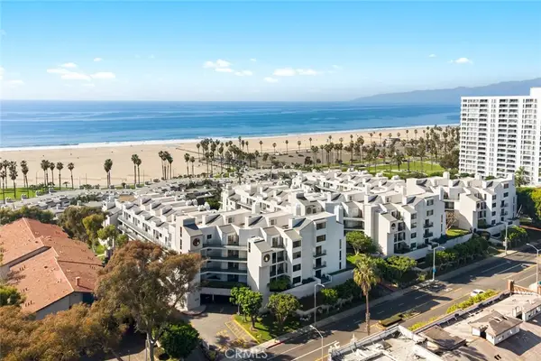 2940 Neilson Way #302, Santa Monica, CA 90405