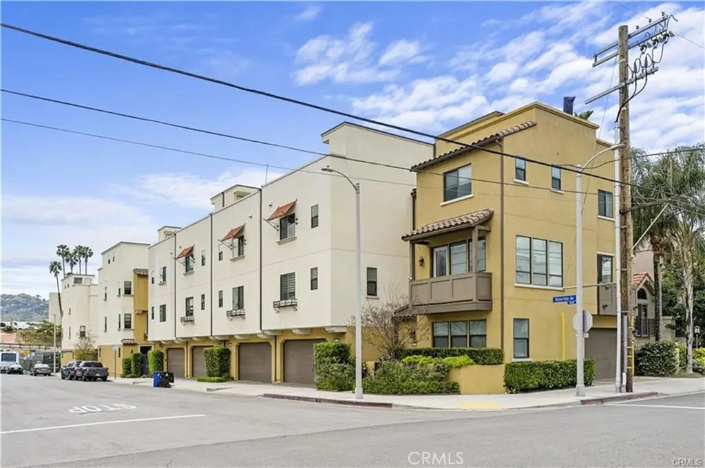 10832 W Riverton Court, Toluca Lake, CA 91602 - #1