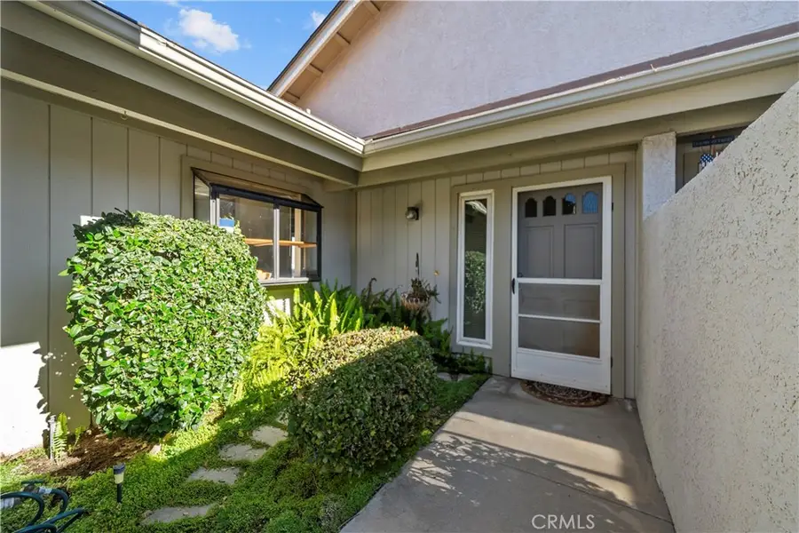 19002 Avenue Of The Oaks, Newhall, CA 91321 - #3