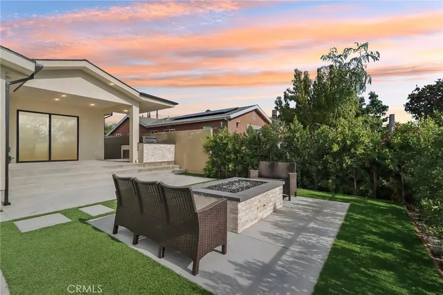 8006 Lloyd Avenue, San Fernando Valley, CA 91605 - Image #2