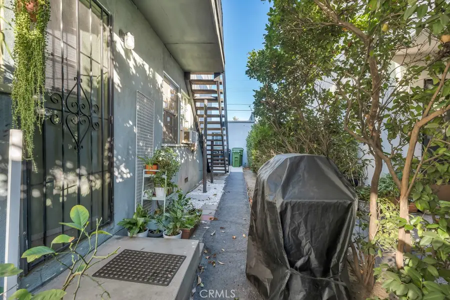 6308 Coldwater Canyon, North Hollywood, CA 91606 - #3