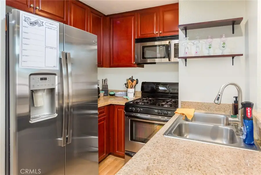 5535 Canoga Avenue #207, Woodland Hills, CA 91367 - Image #3