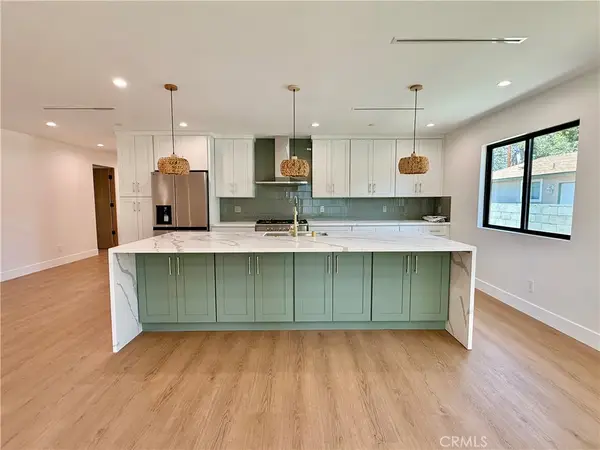 22130 Gault Street, Canoga Park, CA 91303