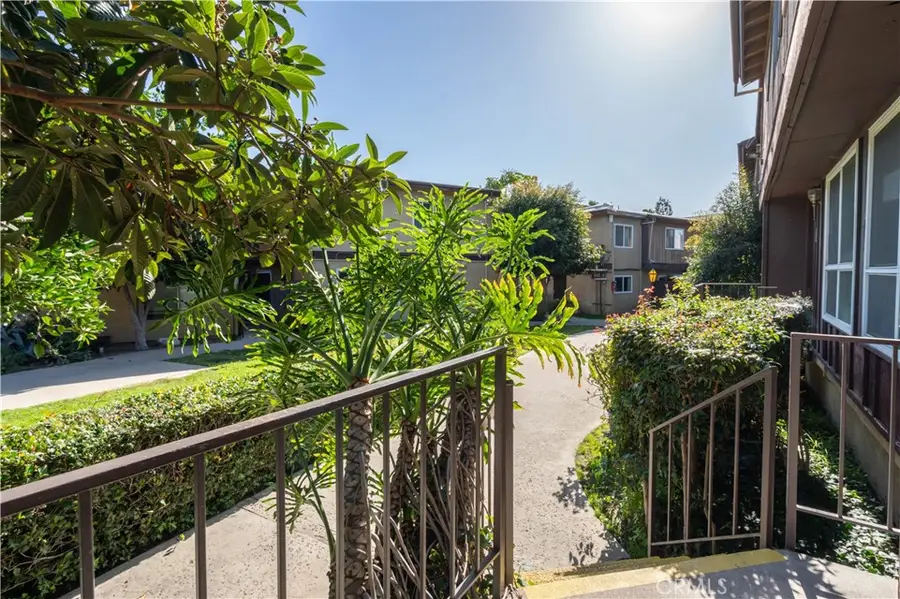 7301 Lennox #B8, Van Nuys, CA 91405 - #3