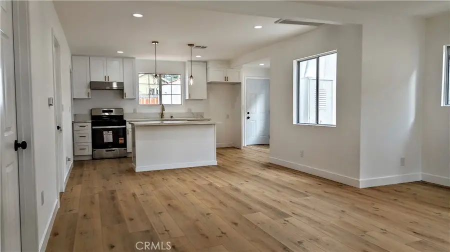 7036 6th Avenue, Los Angeles, CA 90043 - #2