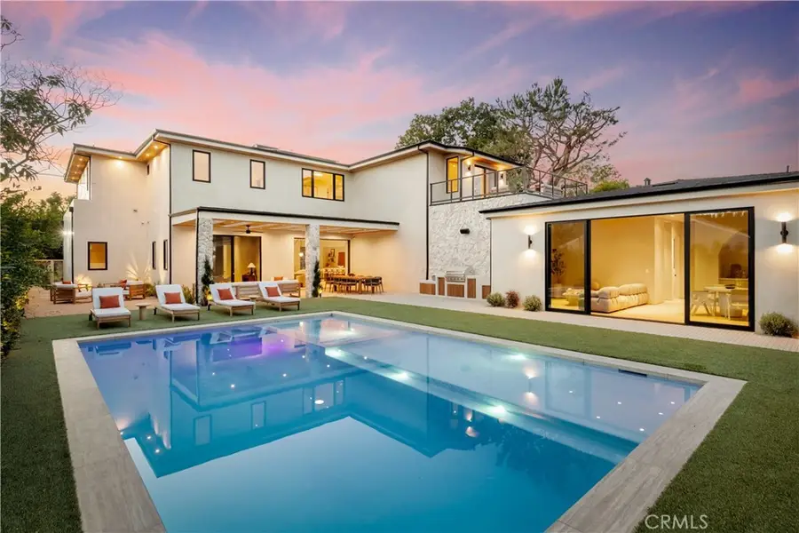 4956 Gentry Avenue, Valley Village, CA 91607 - #3