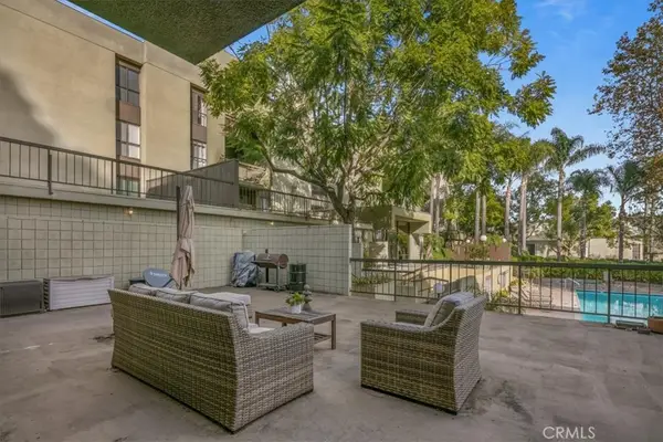 898 Temple #125, Los Angeles, CA 90042