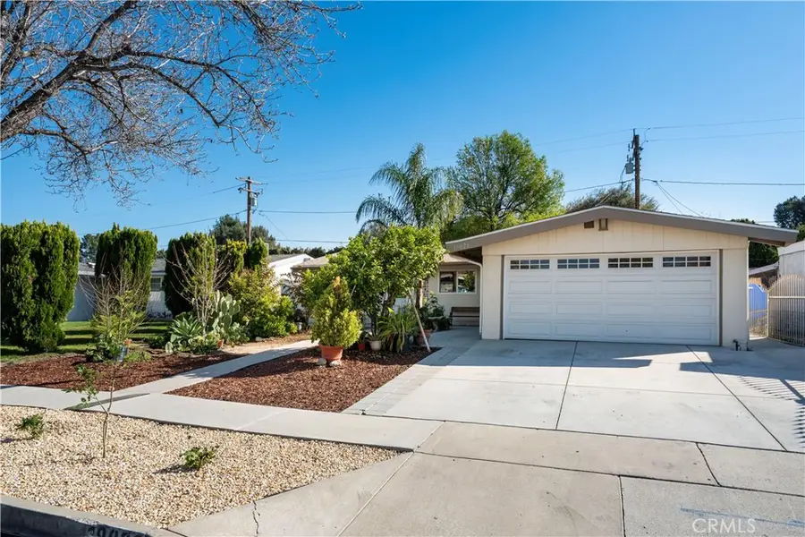 19026 Stillmore, Canyon Country, CA 91351 - #2