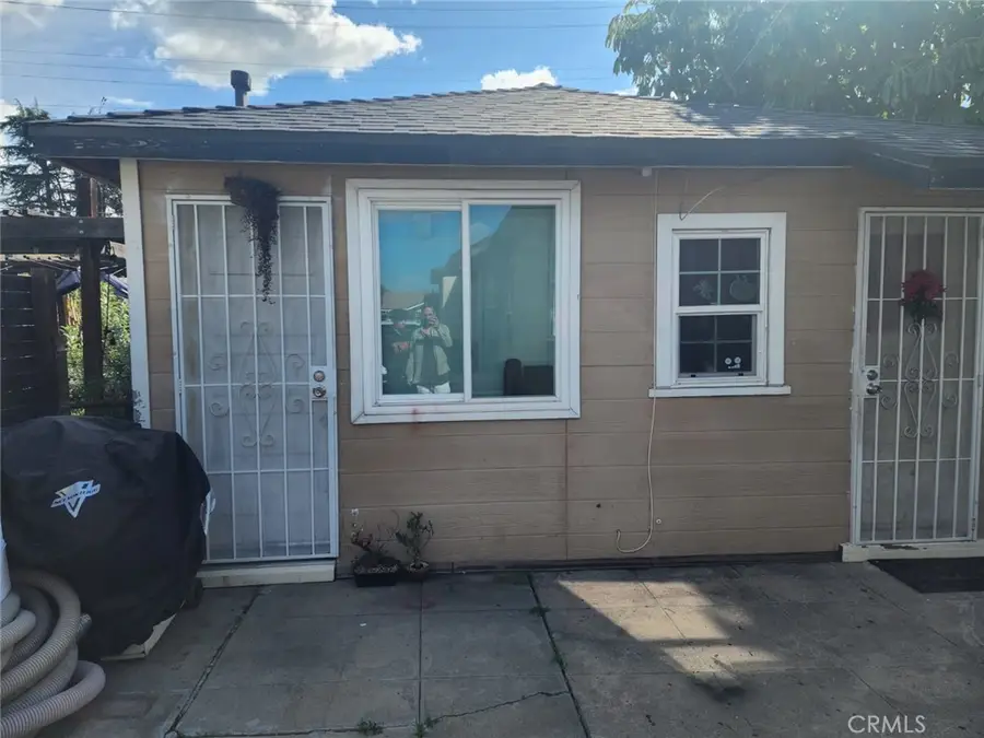 946 S Vancouver Avenue, East Los Angeles, CA 90022 - #3