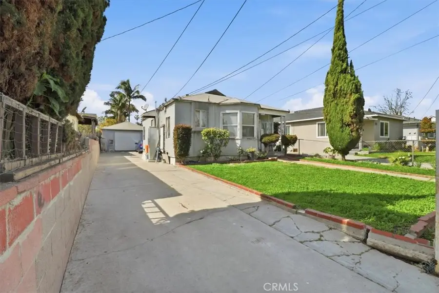 10223 S Grevillea Avenue, Inglewood, CA 90304 - #3