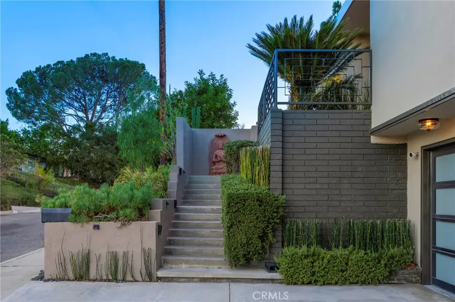 3851 Beverly Ridge Drive, Sherman Oaks, CA 91423 - #3