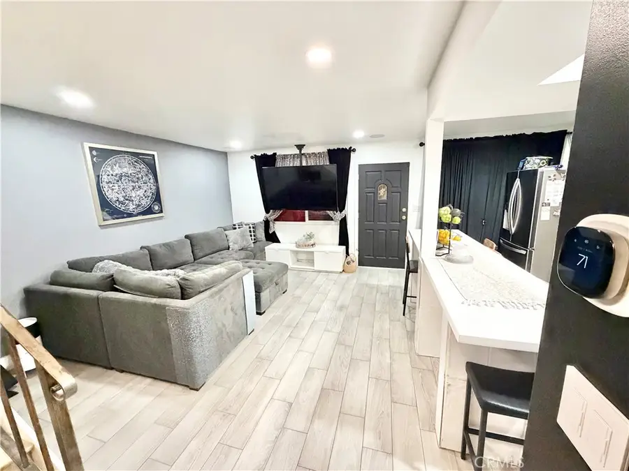 15555 Nordhoff #10, North Hills, CA 91343 - #2