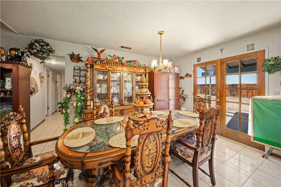 21020 Pippin, California City, CA 93505 - #2