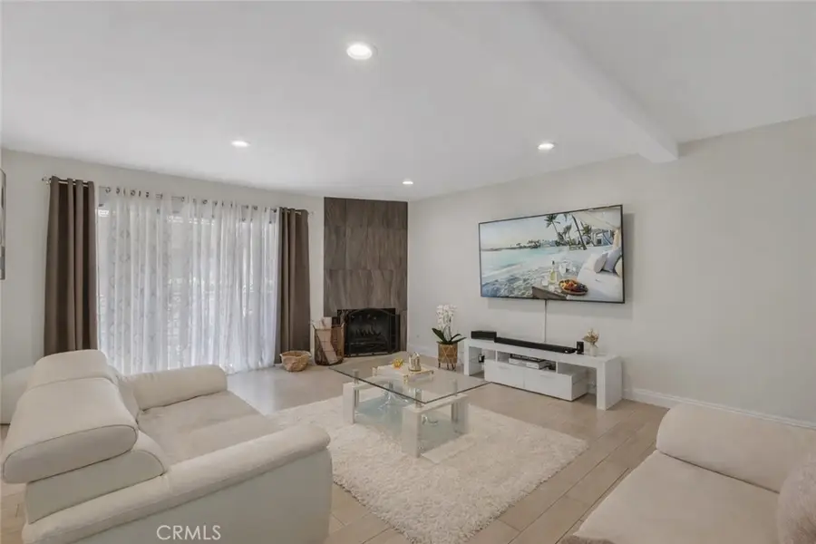 10011 Topanga Canyon #1, Chatsworth, CA 91311 - #3