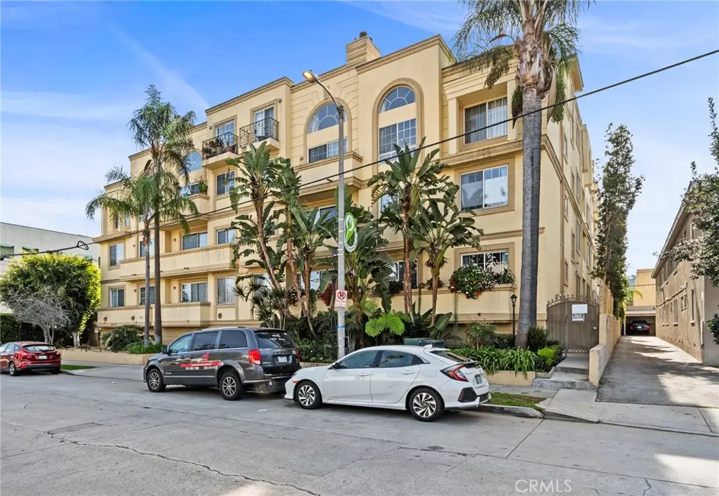 10824 Bloomfield #108, Toluca Lake, CA 91602 - #1
