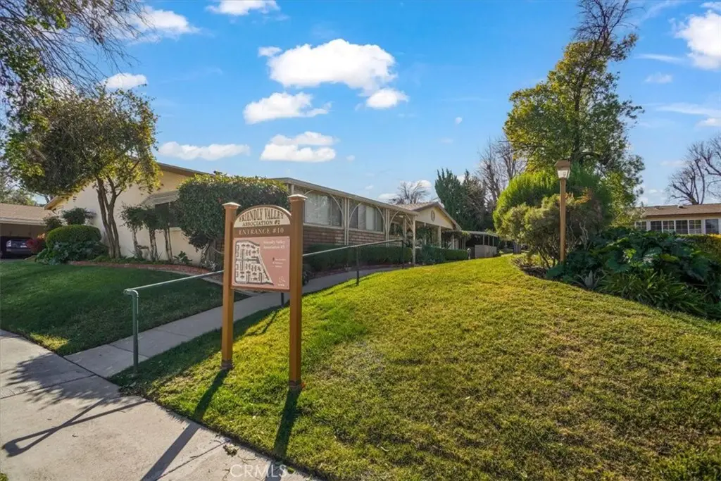 26837 Avenue Of The Oaks, Newhall, CA 91321 - #1
