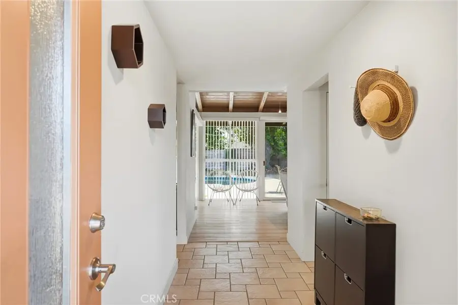 8452 Delco, Winnetka, CA 91306 - #2