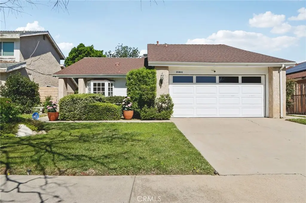 21811 Merridy Street, Chatsworth, CA 91311 - #1