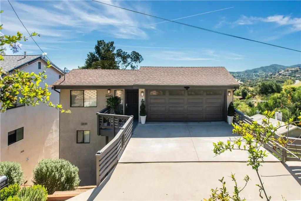 23542 Ehlers, Chatsworth, CA 91311 - #1