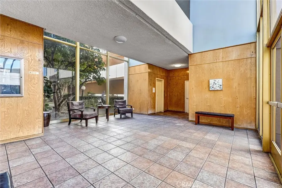 5429 Newcastle #215, Encino, CA 91316 - #2