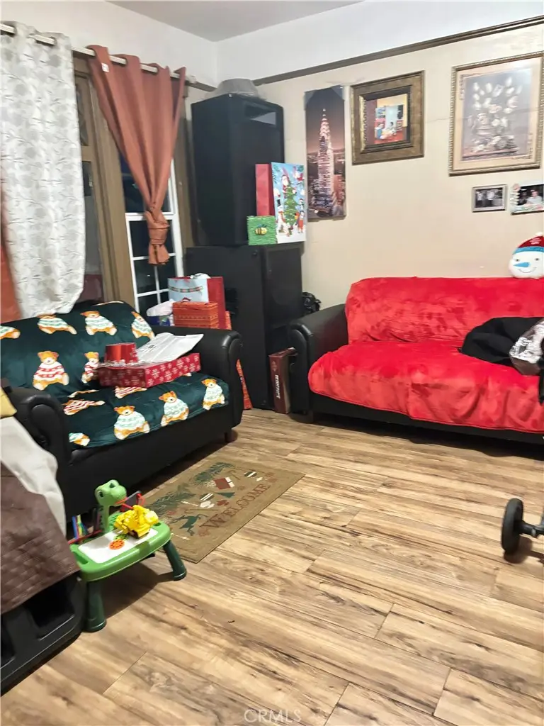 807 E 20th, Los Angeles, CA 90011 - #3