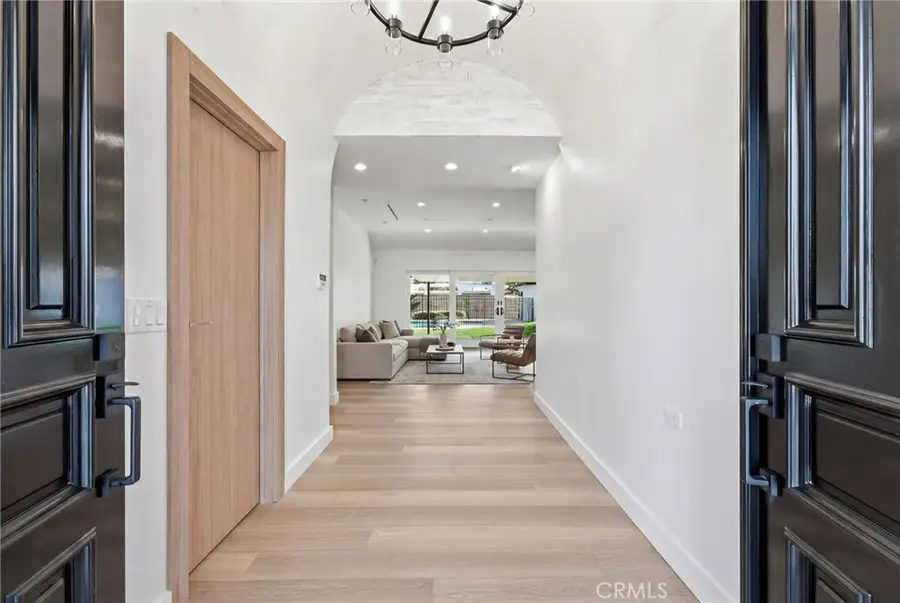 19510 Merridy, Northridge, CA 91324 - #3