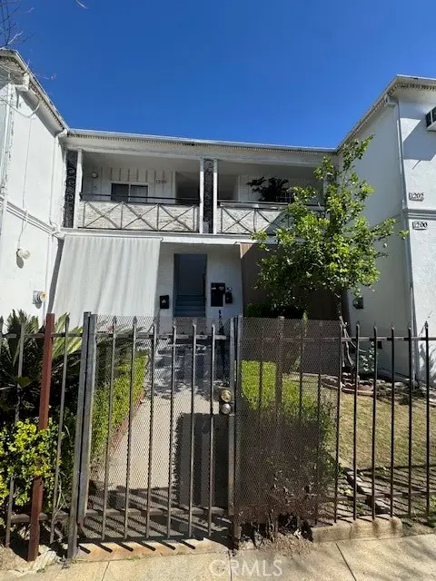 1200 N Kenmore, Los Angeles, CA 90029 - #3