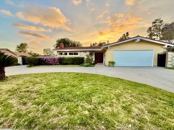 12289 Woodley, Granada Hills, CA 91344