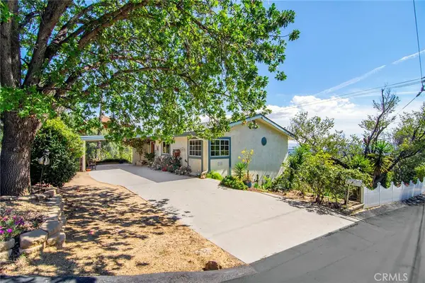 7158 Leota, Canoga Park, CA 91304