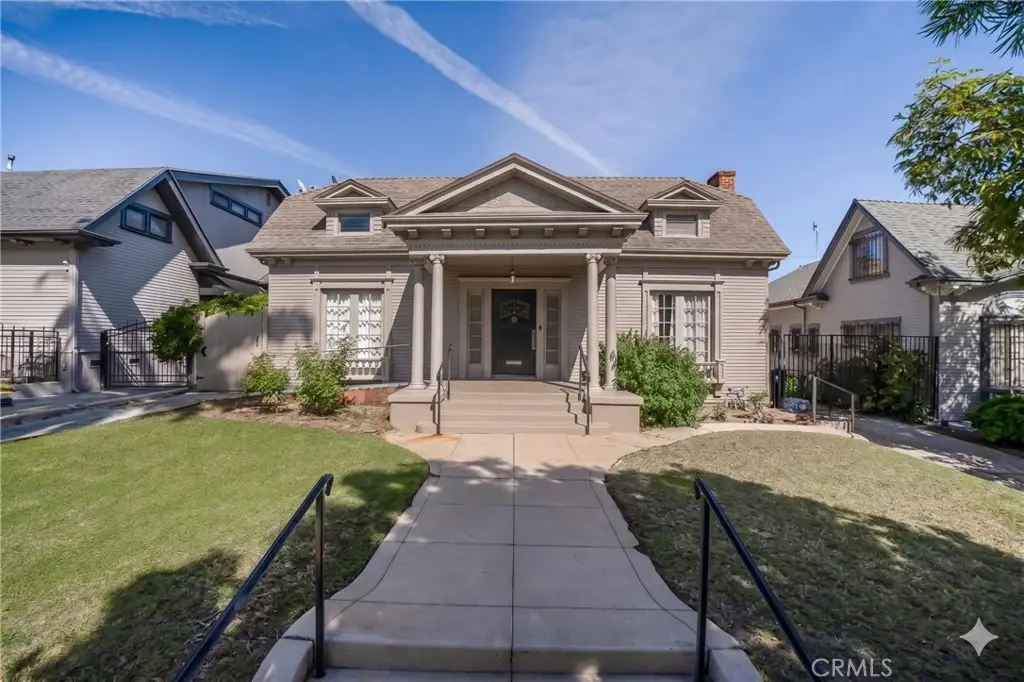 122 N Ridgewood Place, Los Angeles, CA 90004 - #1