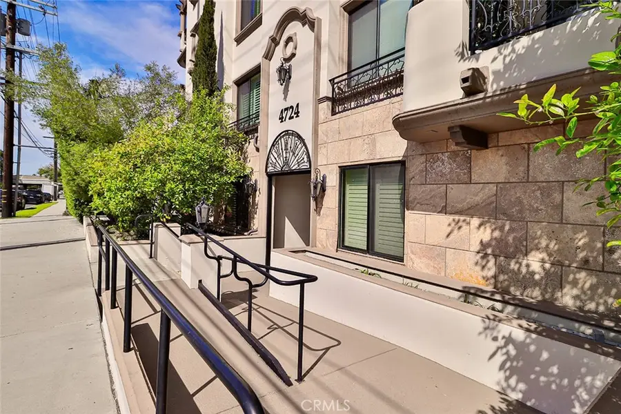 4724 Kester Avenue #404, Sherman Oaks, CA 91403 - #3