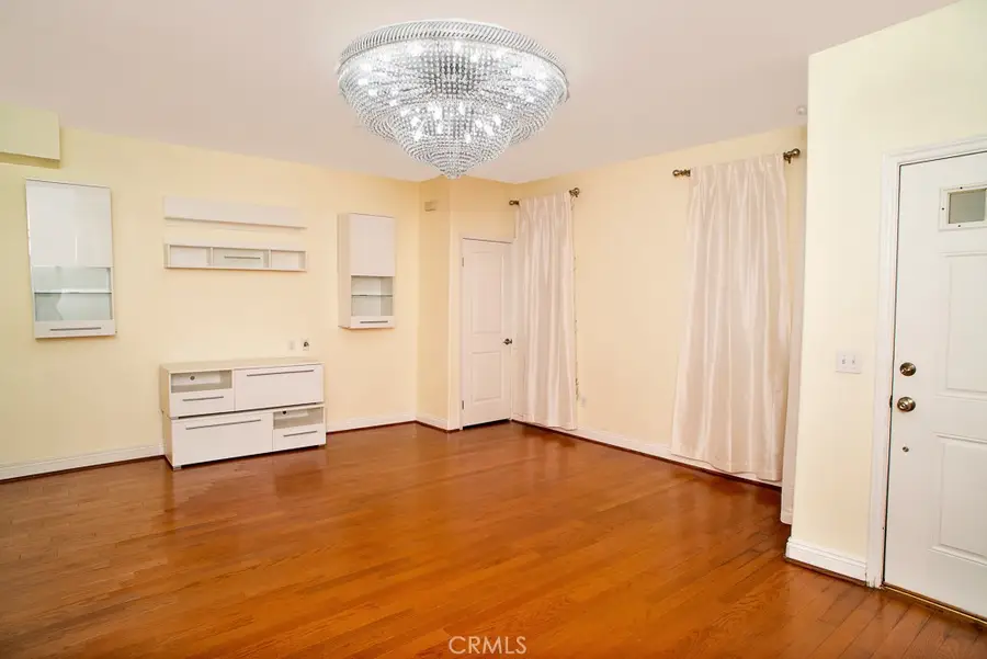 507 S Marengo Avenue #4, Pasadena, CA 91101 - #2