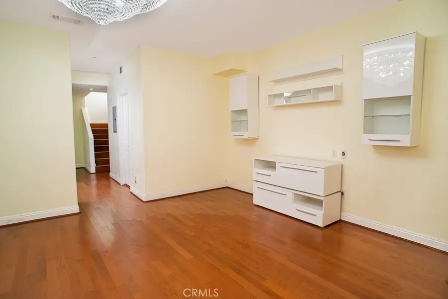 507 S Marengo Avenue #4, Pasadena, CA 91101 - #3