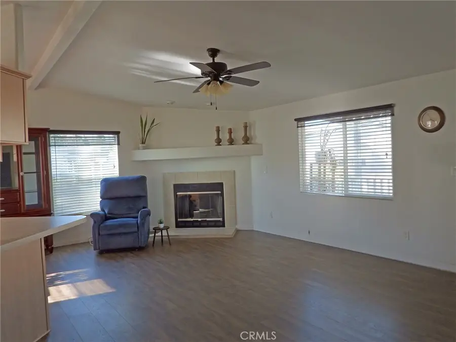 4 Oxford Way, Northridge, CA 91324 - #3
