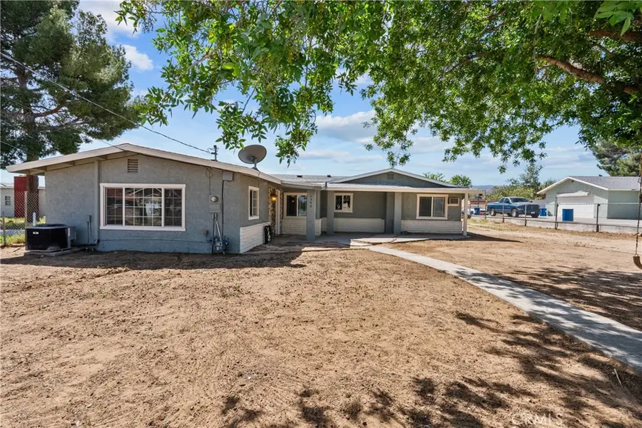 4550 W Avenue L2, Quartz Hill, CA 93536 - #2