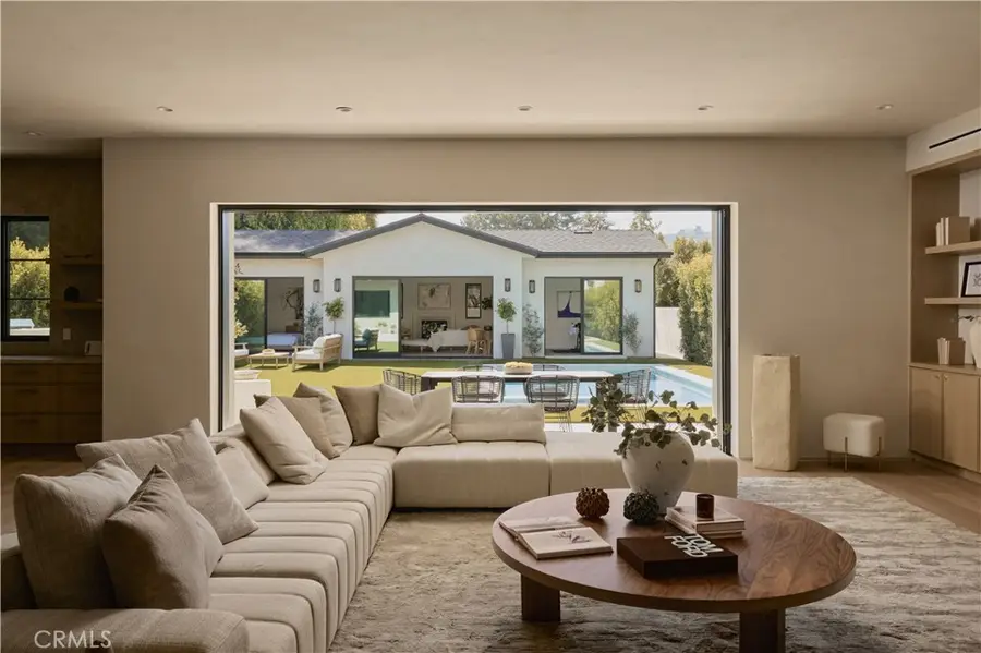 13024 Bloomfield Street, Studio City, CA 91604 - #2
