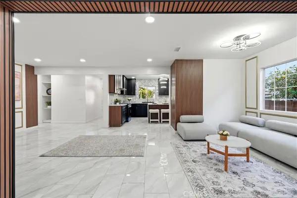 18114 Schoenborn, Northridge, CA 91325