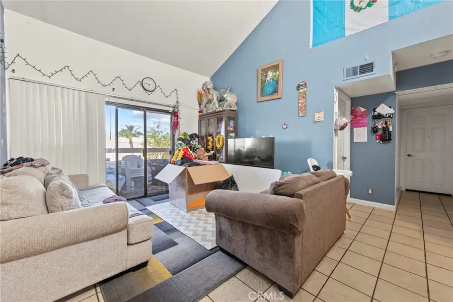 25027 Peachland Avenue #260, Newhall, CA 91321 - #3