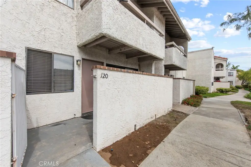 25007 Peachland Avenue #120, Newhall, CA 91321 - #1