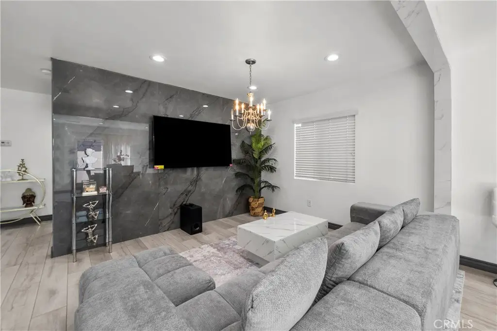 9427 Lemona Avenue #15, North Hills, CA 91343 - #1