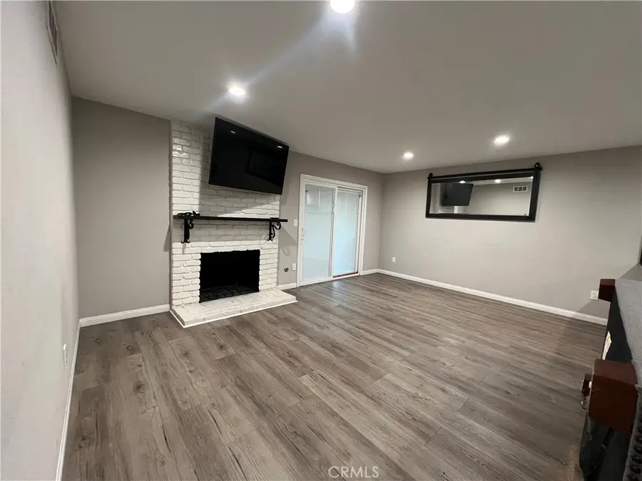 13182 Fernmont, Sylmar, CA 91342 - #2