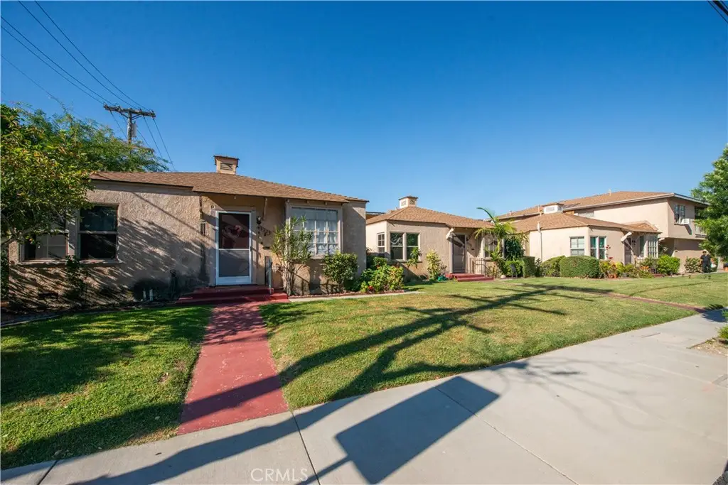 1113 N Glenoaks, Burbank, CA 91504 - #1