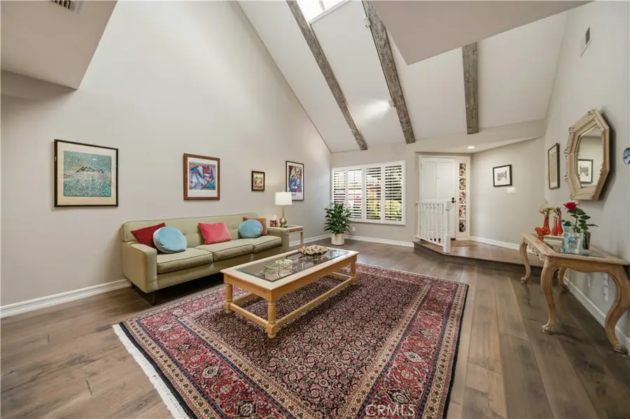 5930 Tampa #204, Tarzana, CA 91356 - #2