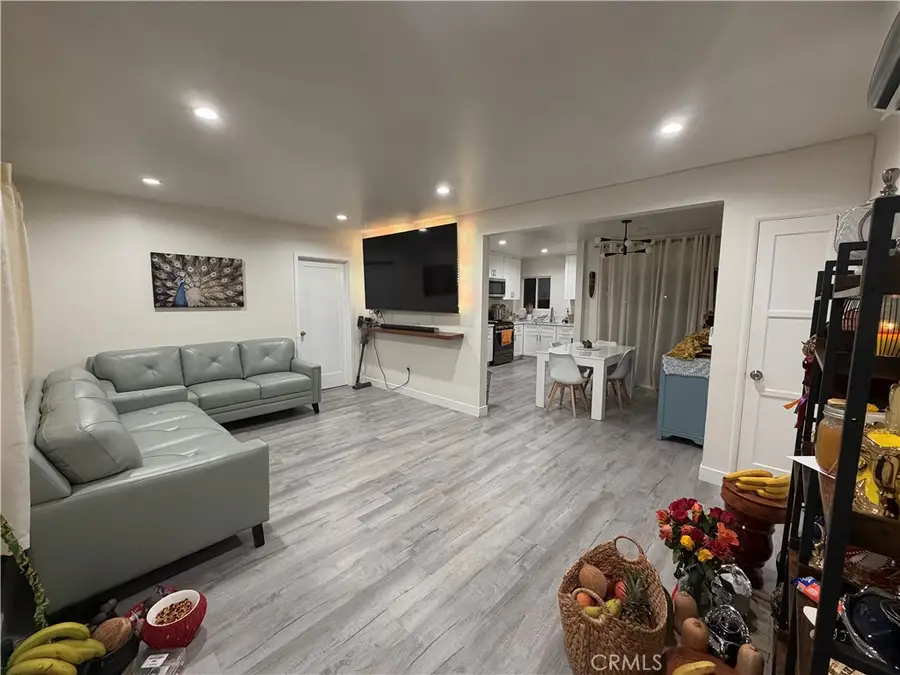 9971 Ilex, Pacoima, CA 91331 - #2
