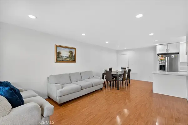 7826 Laurel Canyon Boulevard #17, North Hollywood, CA 91605