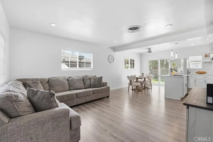 6947 Sunny Brae Avenue, Winnetka, CA 91306 - #3