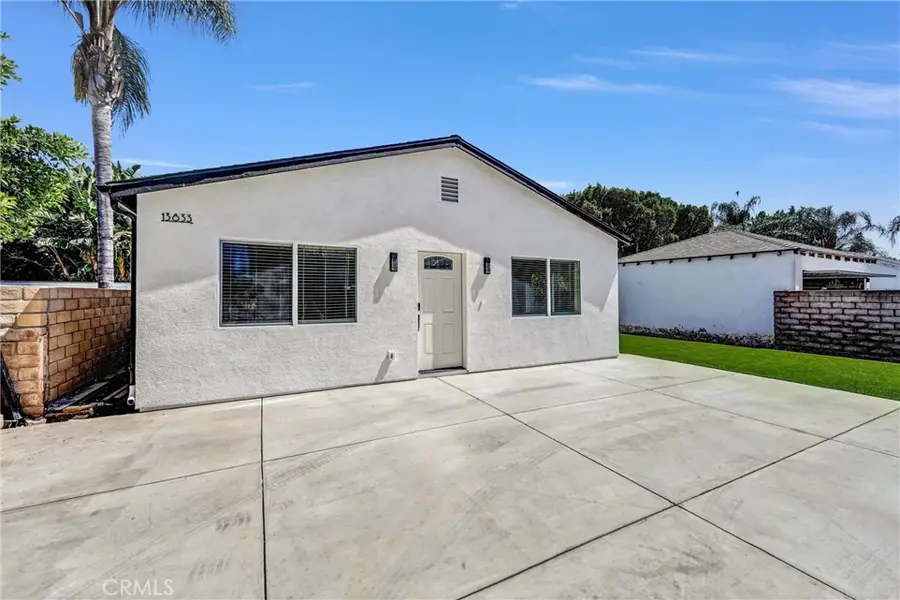 13831 Bessemer, Valley Glen, CA 91401 - #2